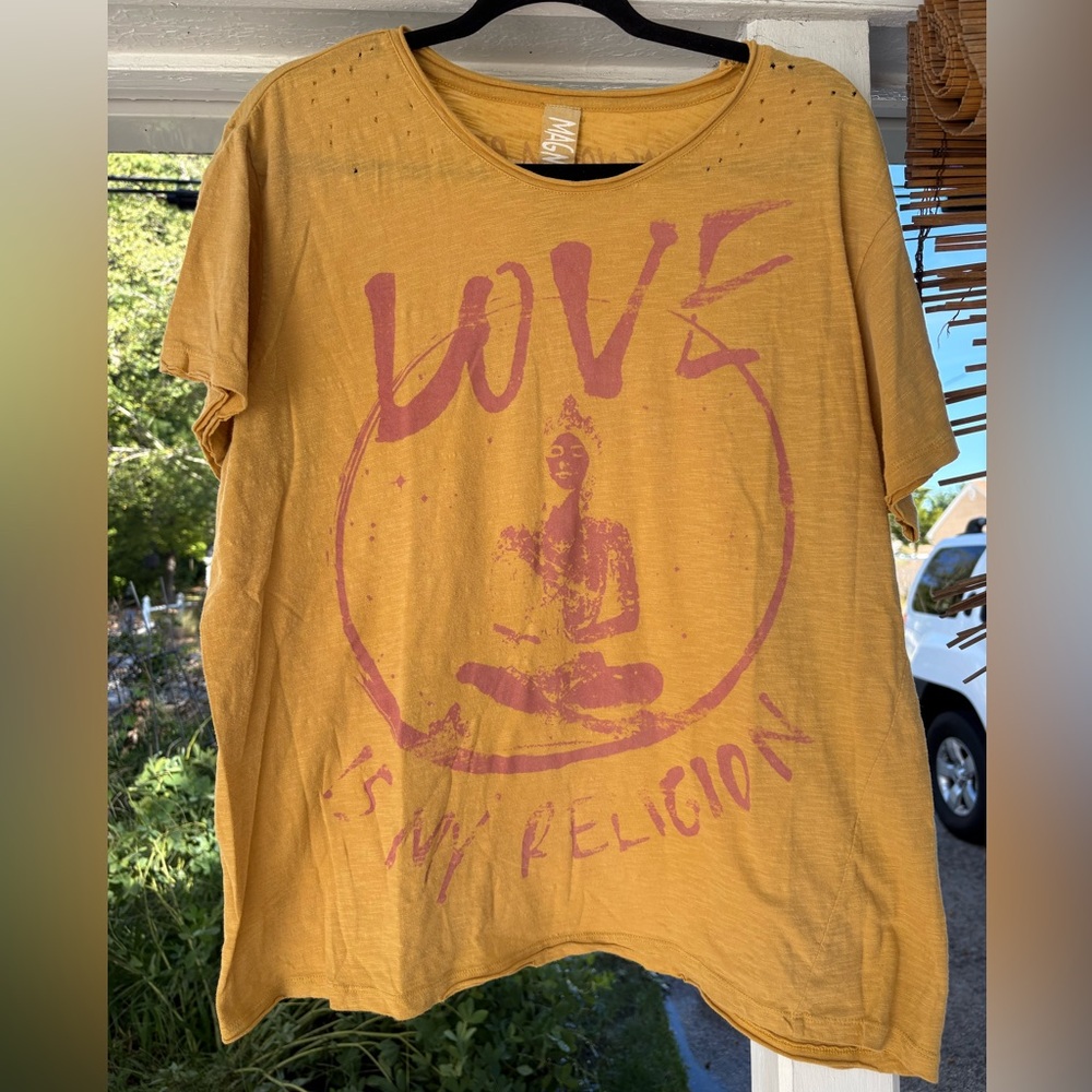 🩷Magnolia Pearl Love is My Religion Boyfriend Style T! EUC! 🩷
